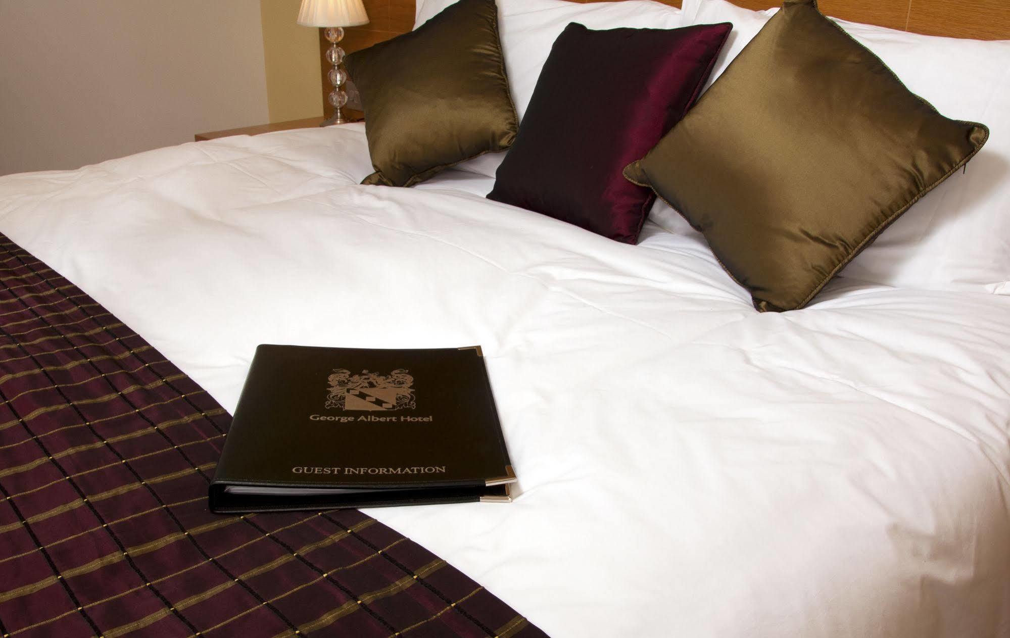 George Albert Hotel & Spa Frome Saint Quinton Room photo